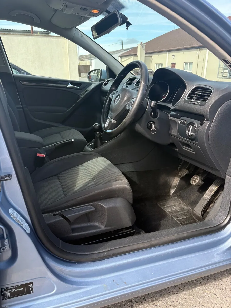 Volkswagen Golf 2012 - Image 3