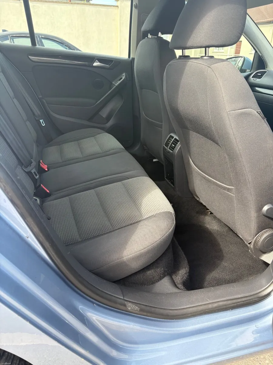 Volkswagen Golf 2012 - Image 4