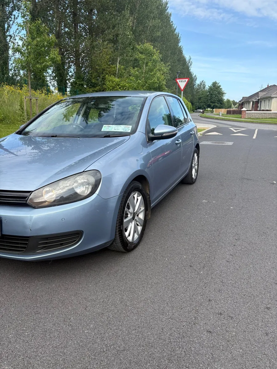 Volkswagen Golf 2012 - Image 2