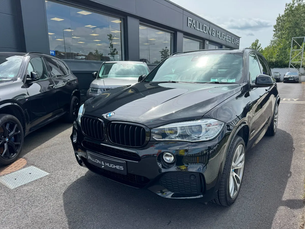 BMW X5 M-SPORT 40e // LOW KMS // HUGE SPEC - Image 3
