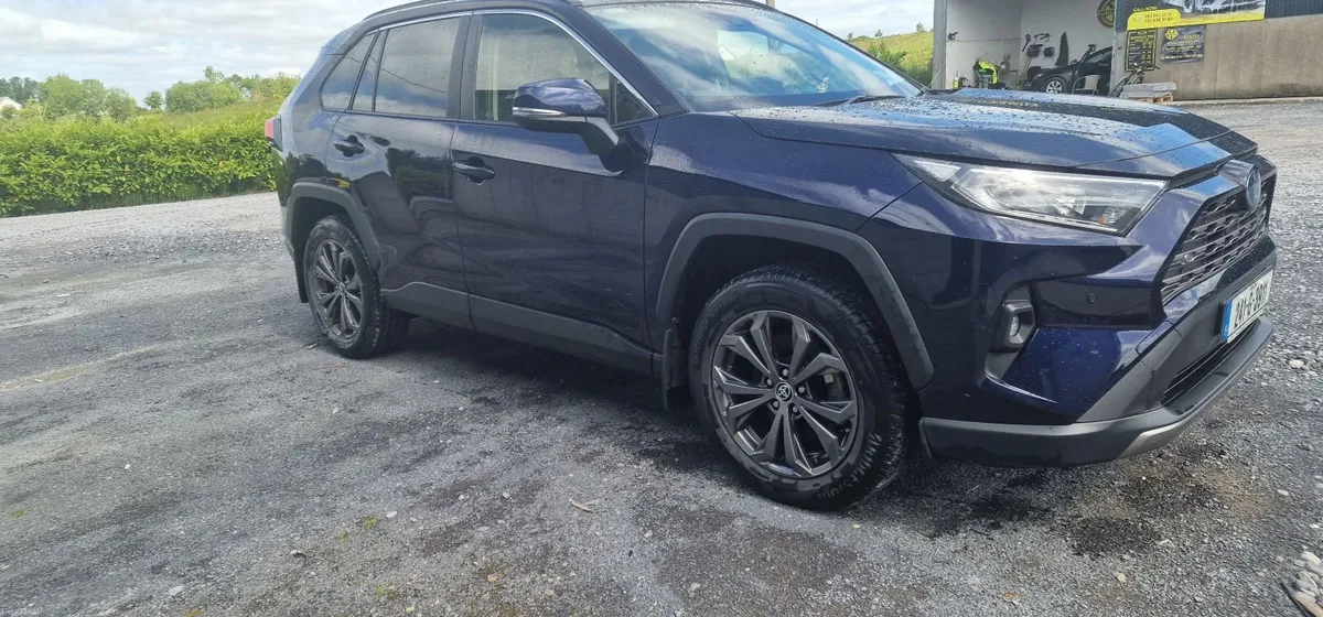 Toyota RAV4 2024 - Image 1