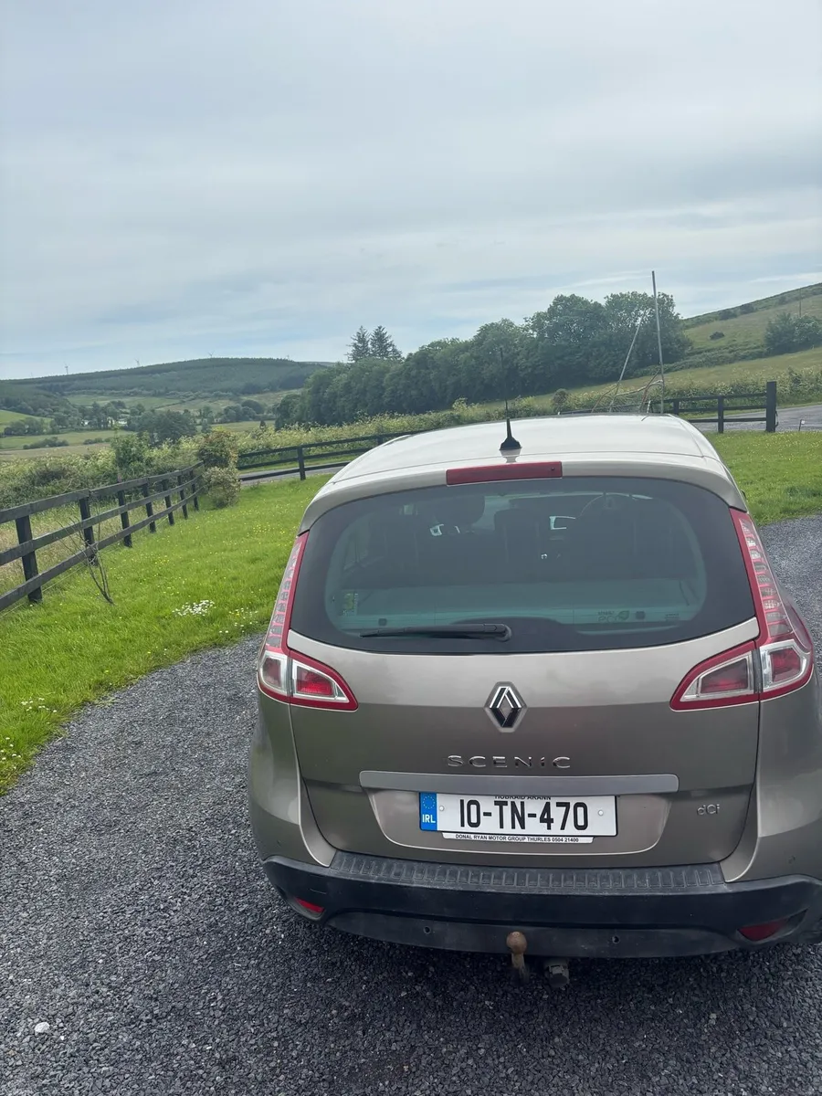 Car - Image 3