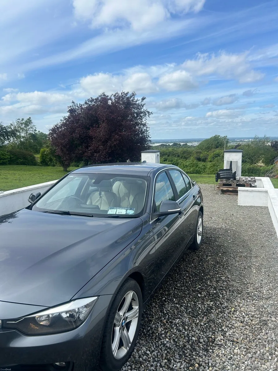 BMW 3-Series - Image 2