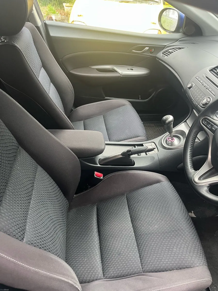 Honda Civic - Image 4