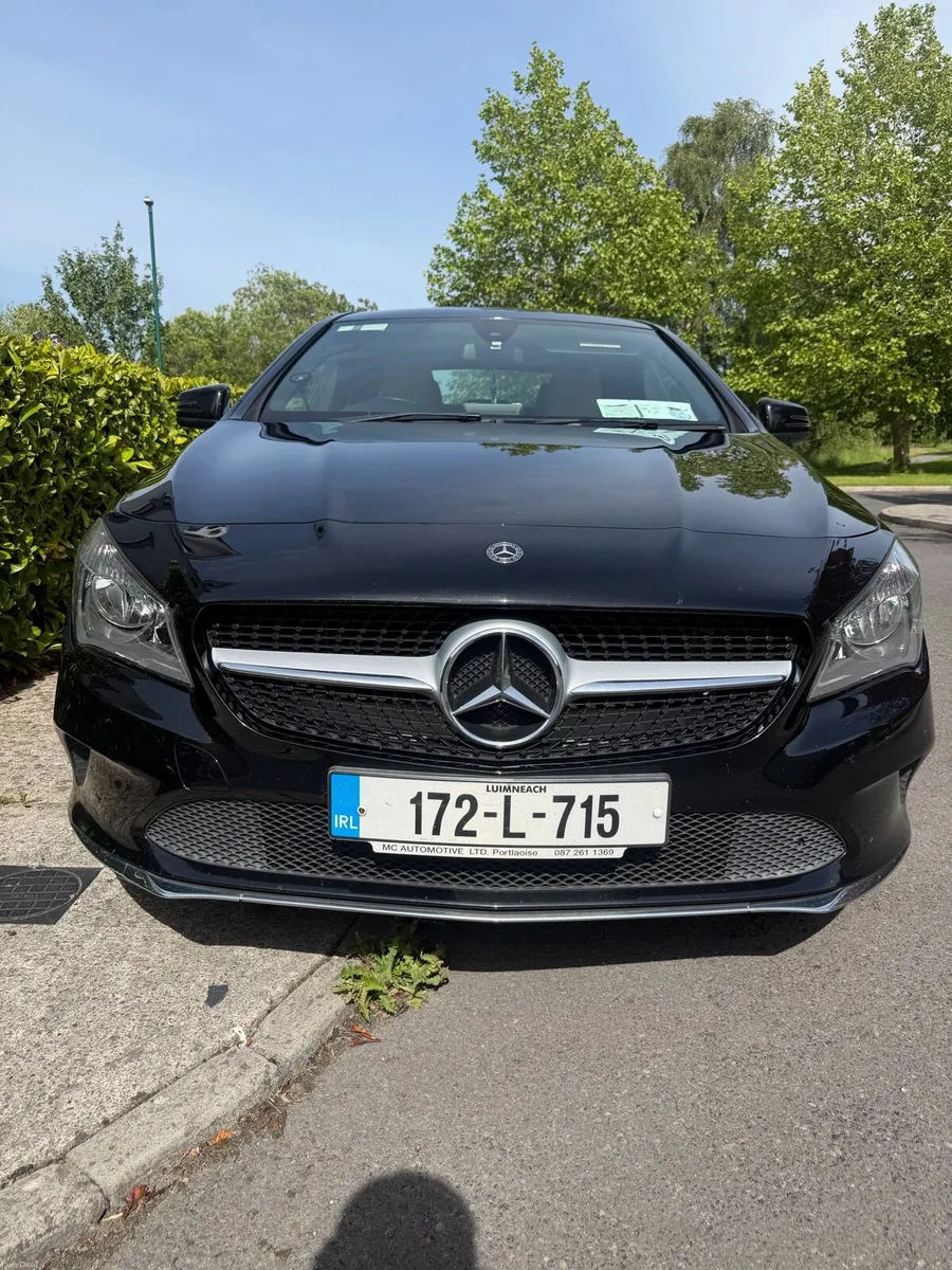 Mercedes Benz CLA 180 D Urban 4Door - Image 2