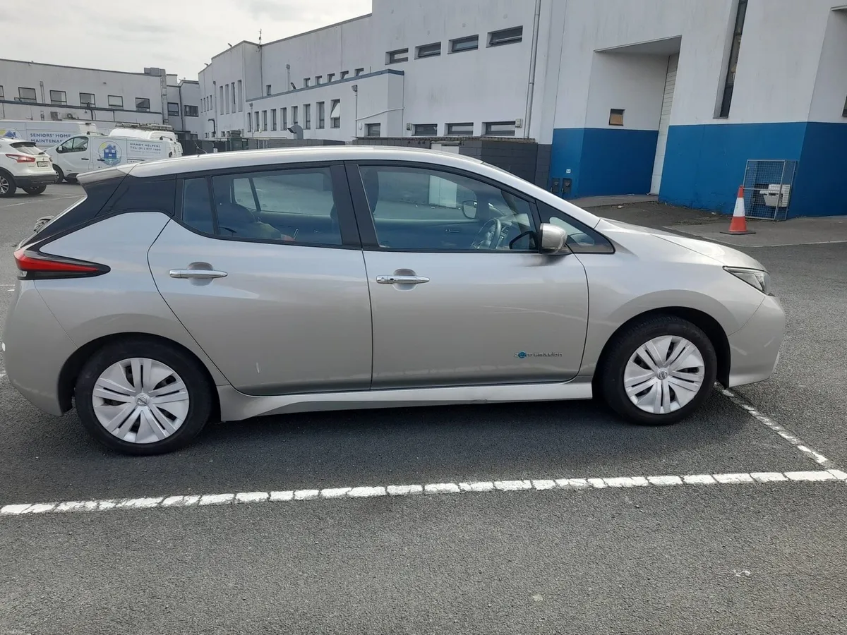 2018 Nissan Leaf 40kwh *Fresh NCT until 05/2028* - Image 3