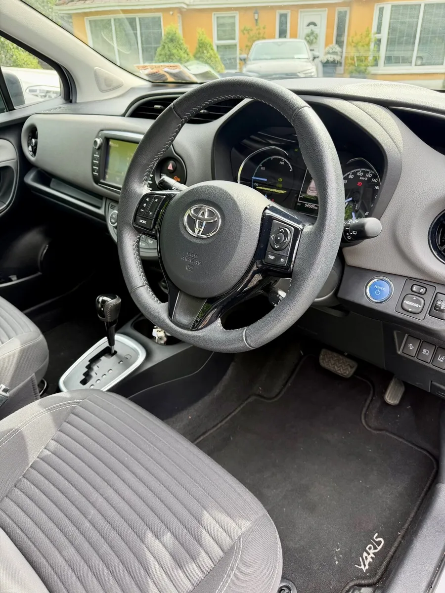 Toyota Yaris 2018 - Image 5