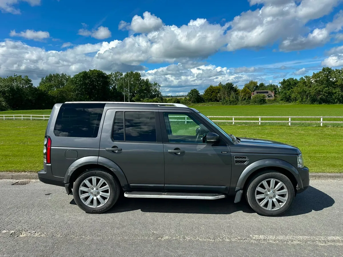 Land Rover Discovery 2015 - Image 2