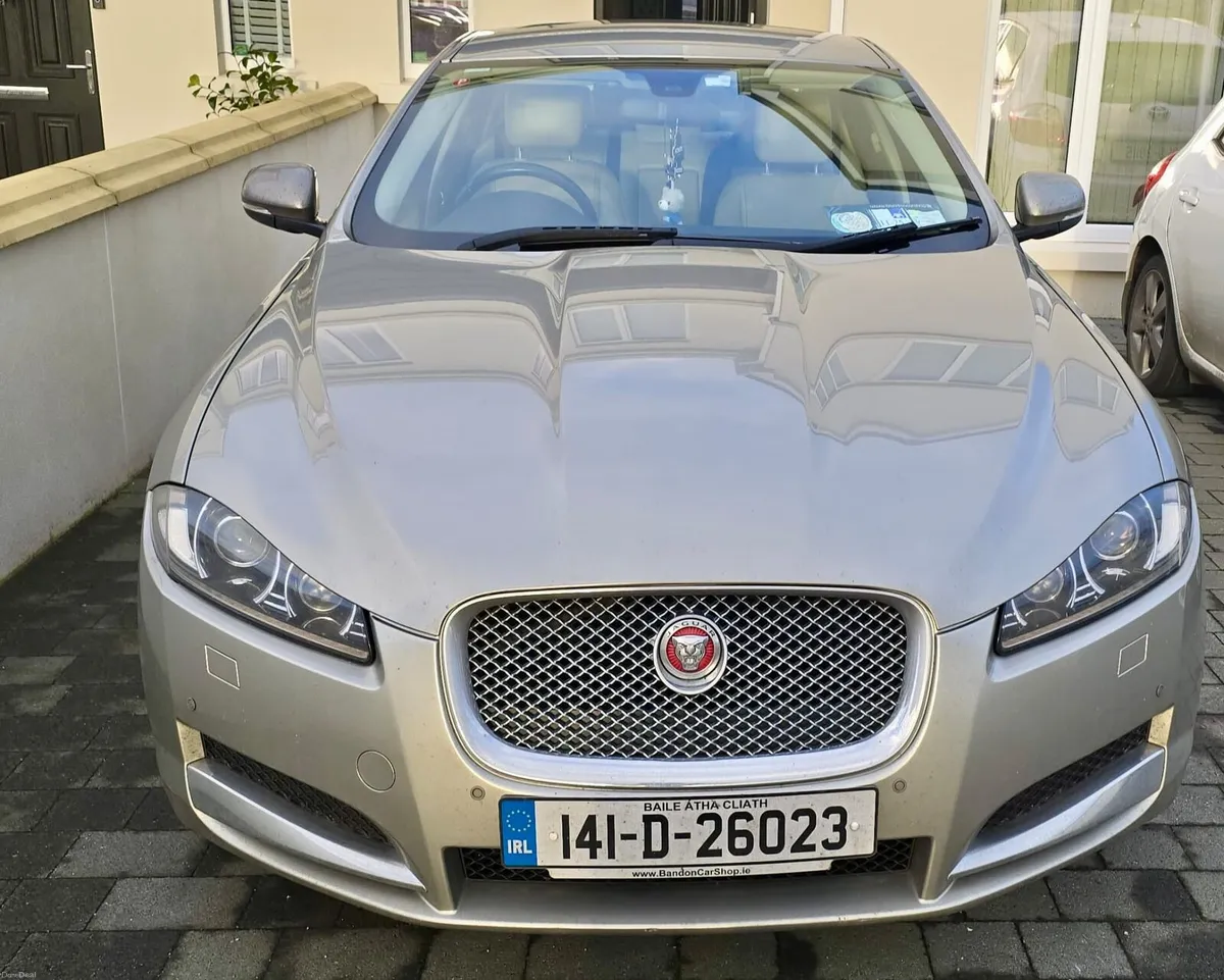 Jaguar XF 2014 - Image 1