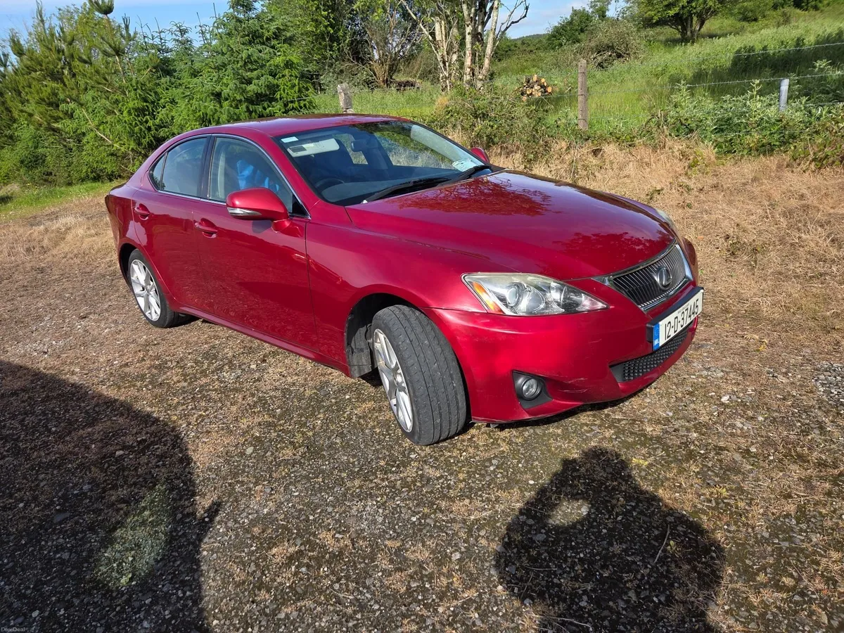 Lexus IS 2012 - Image 2
