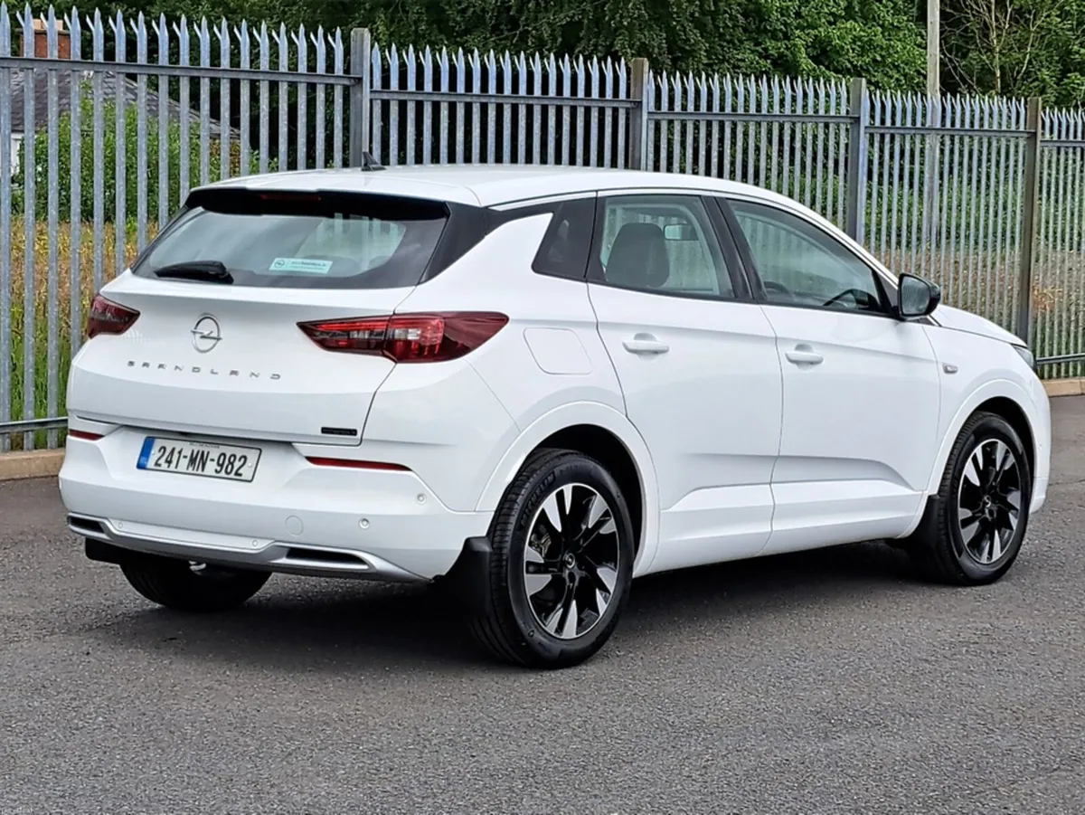 Opel Grandland ELEGANCE 1.5TD 130BHP 8-SPEED AUTOM - Image 5