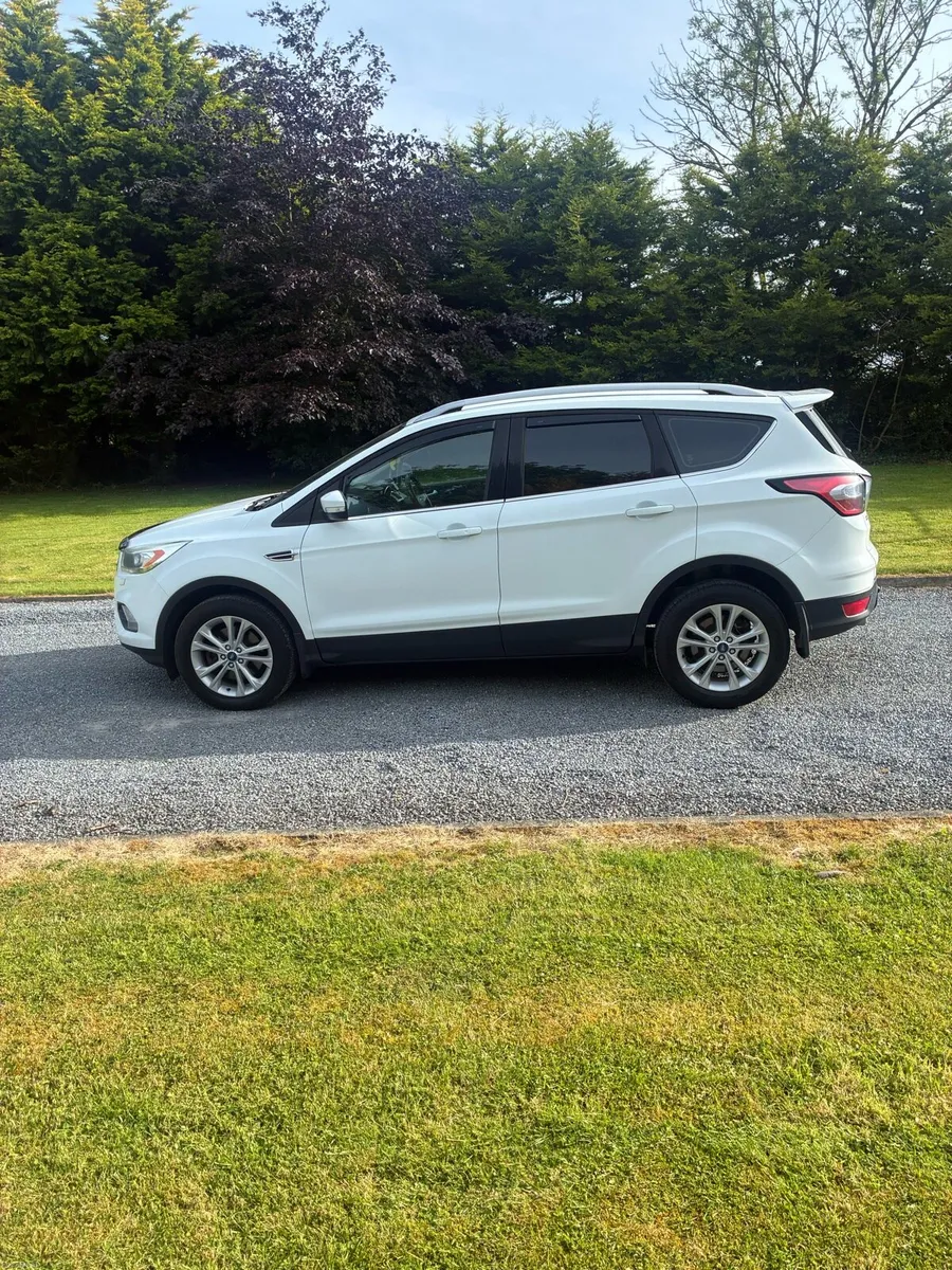 Ford Kuga AWD Automatic - Image 2
