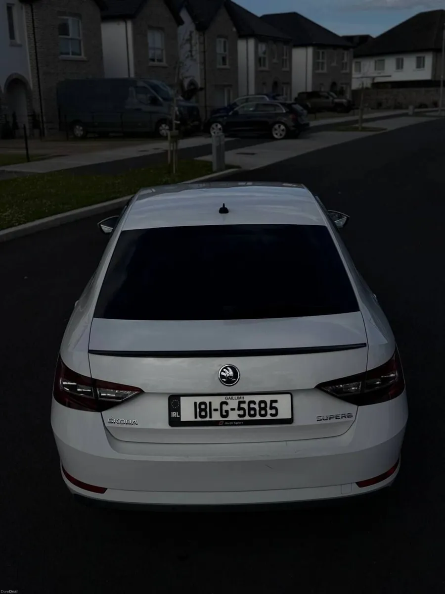 Skoda Superb 2018 - Image 3