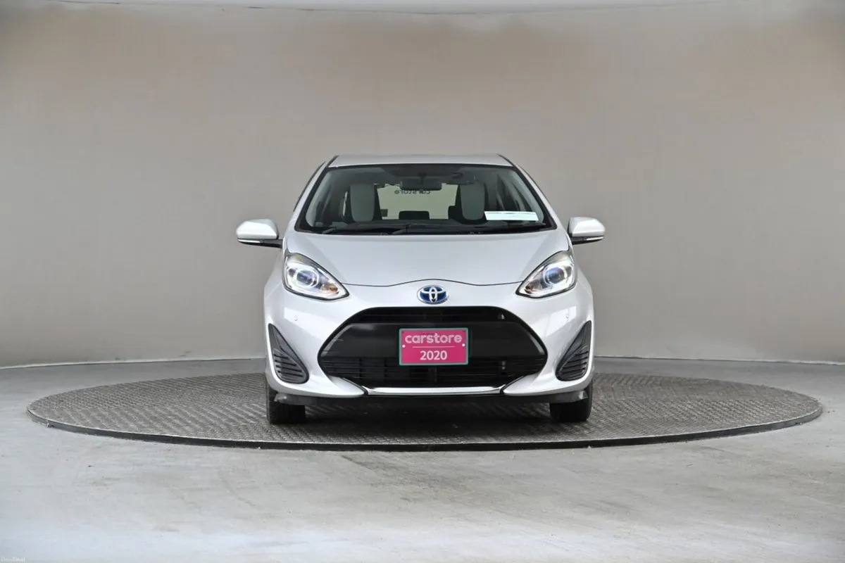 Toyota Aqua 1.5 VVT-i HYBRID **BI-TONE INT**REVERS - Image 2