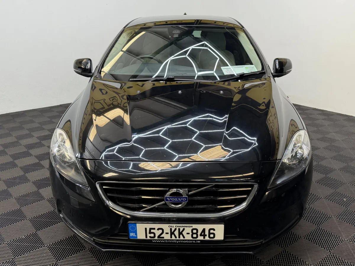 152 Volvo V40 2.0 diesel automatic - Image 3