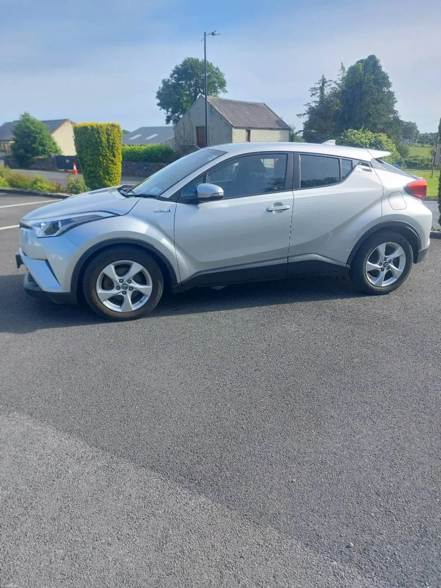 Toyota chr - Image 2