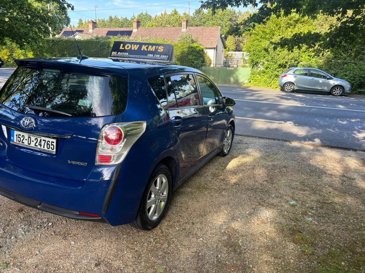 7 seater Toyota Verso 2015 - Image 2