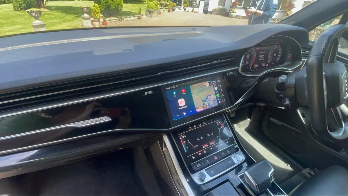 Audi Q7 2020 TDI 50 Quattro S-Line  - Commercial - Image 2