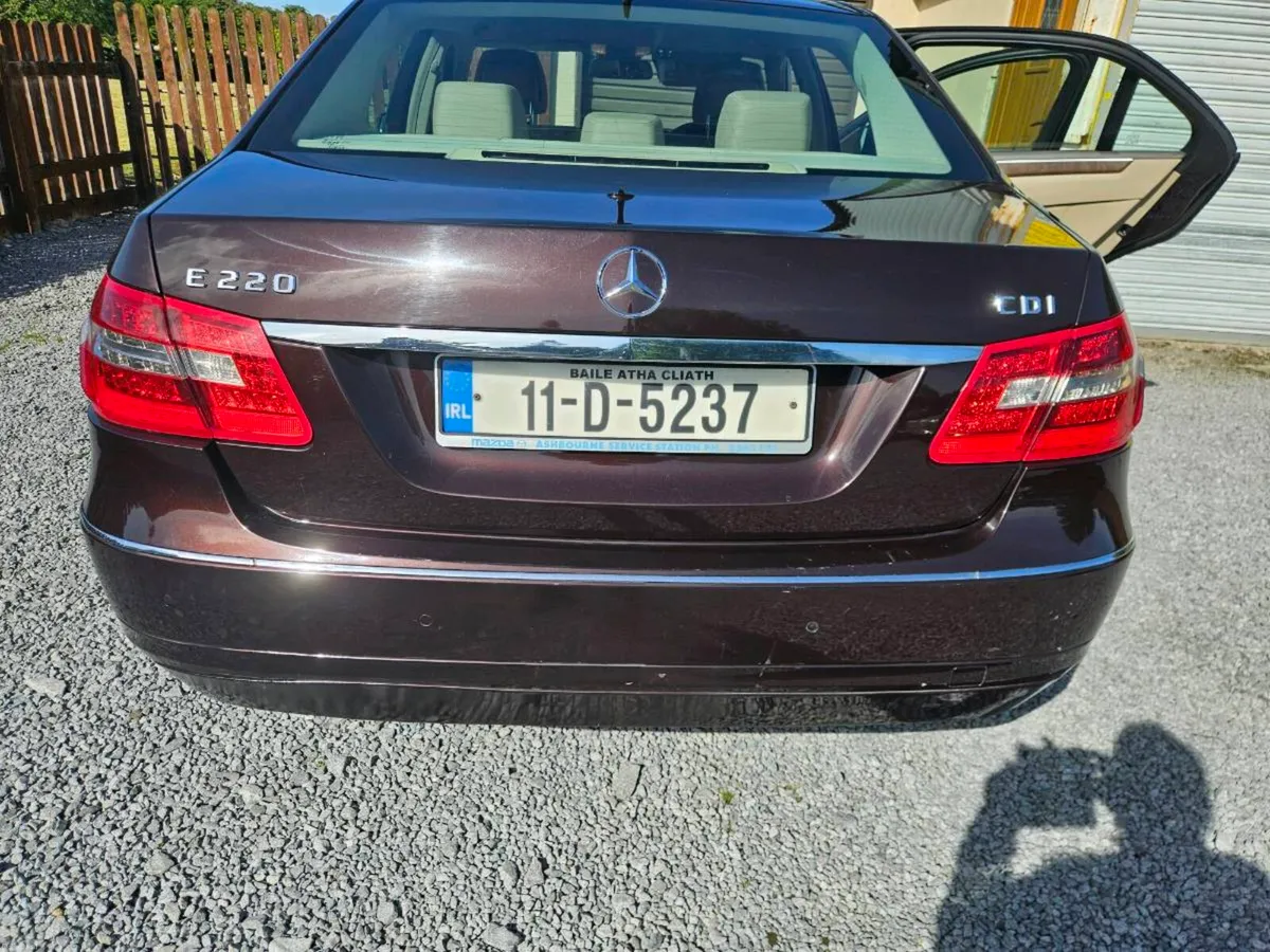 mercedes e220 cdi - Image 2