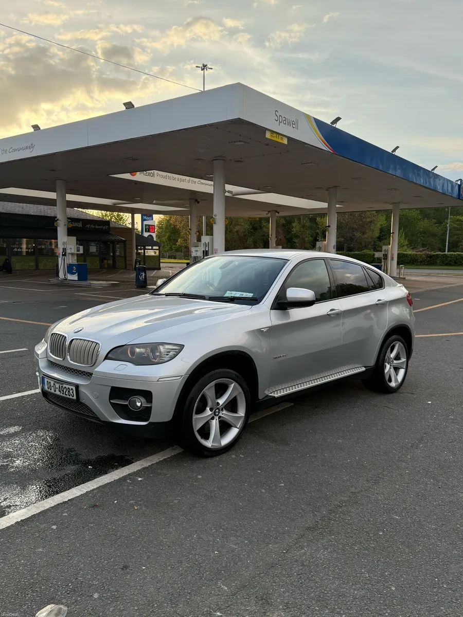 BMW X6 - Image 1