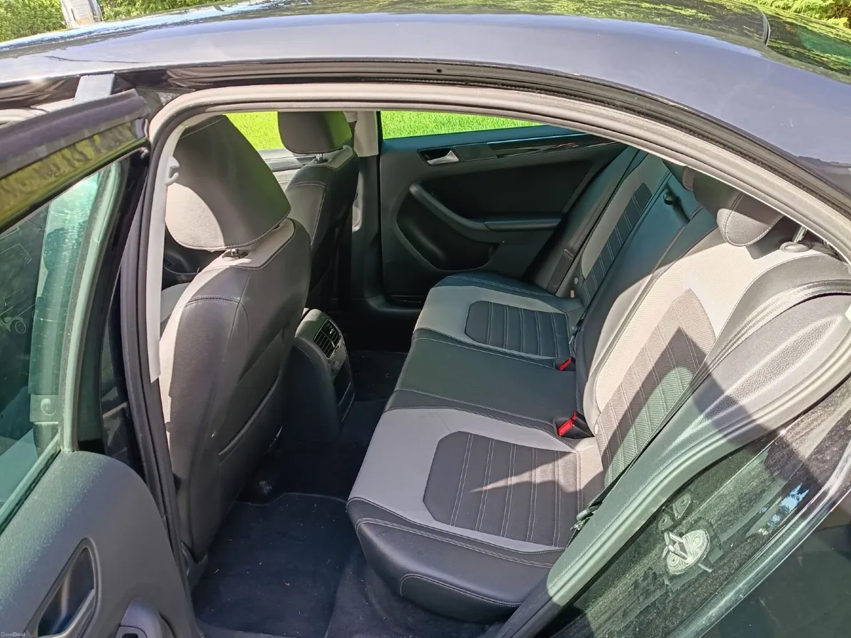 Volkswagen Jetta Automatic 2017 - Image 3