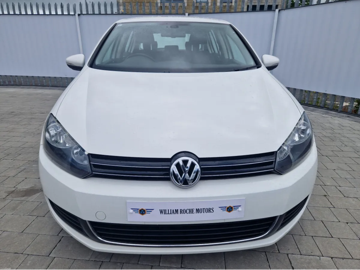 Volkswagen Golf 1.2 PETROL AUTO - Image 3
