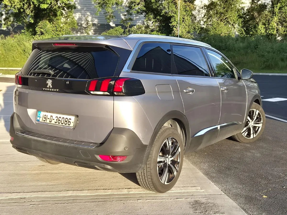 Peugeot 5008 2019 - Image 2