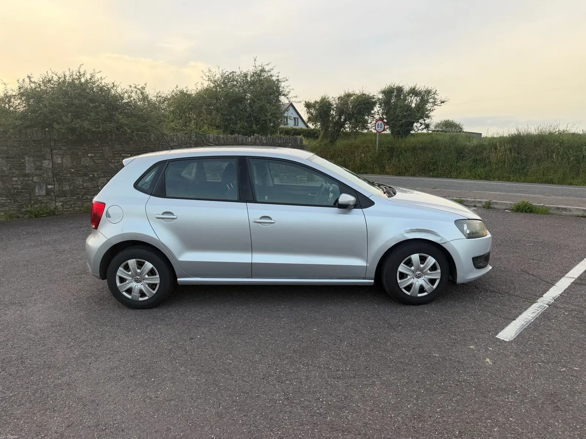 Volkswagen polo 1.2 manual - Image 2