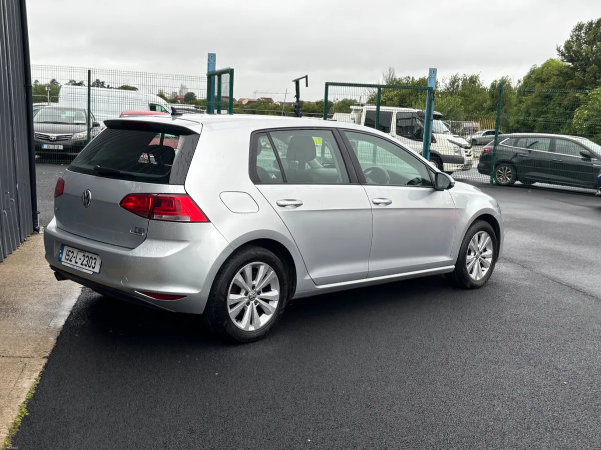 Volkswagen Golf 2015 automatic - Image 4