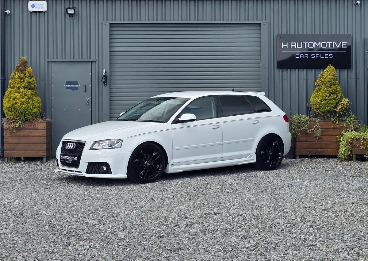 2011 AUDI A3 TFSI AUTO SPORT - Image 1