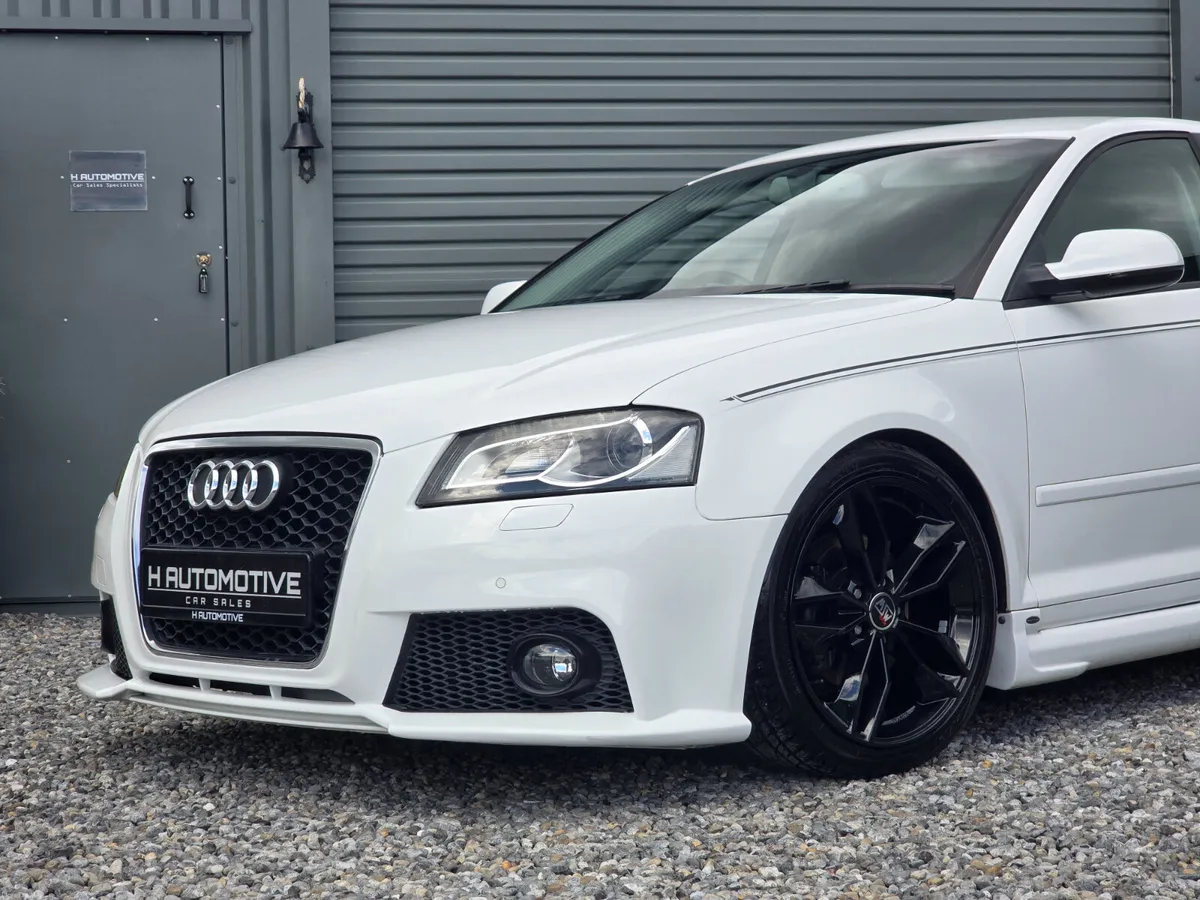 2011 AUDI A3 TFSI AUTO SPORT - Image 2