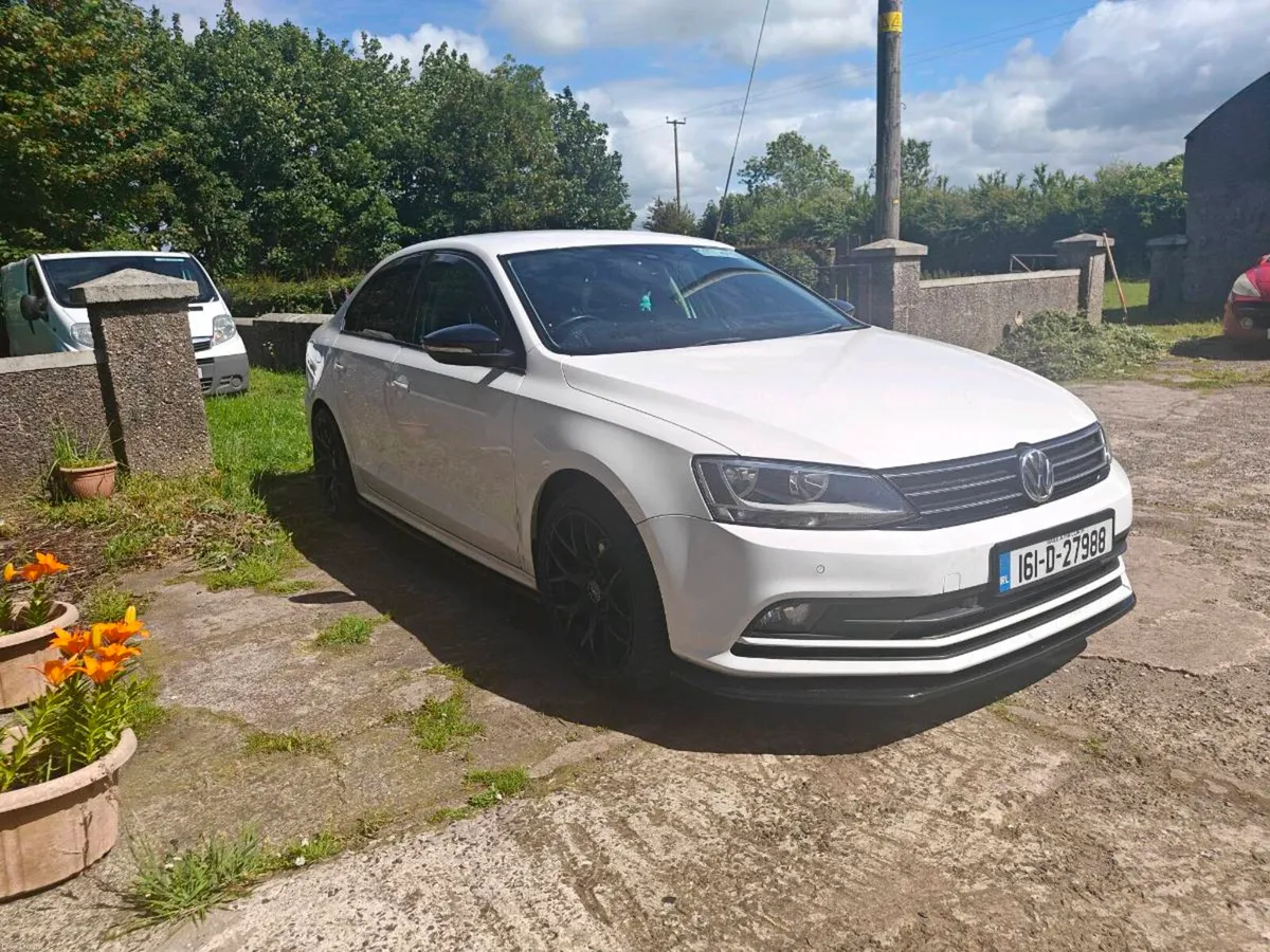Volkswagen Jetta 2.0TDI Bluemotion (170bhp) - Image 3