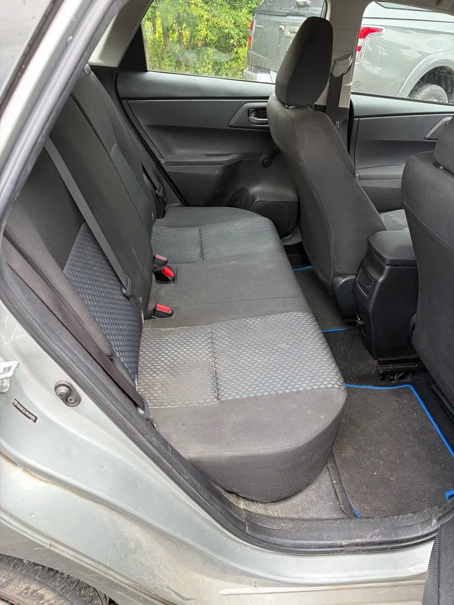 Toyota Auris 2013 - Image 5