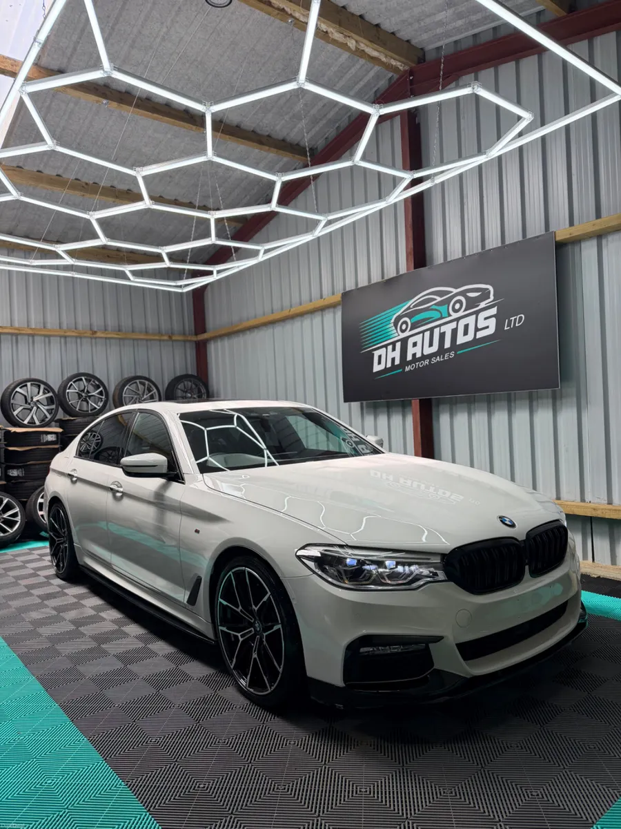 2017(172) BMW 5 series Msport - Sunroof! - Image 1
