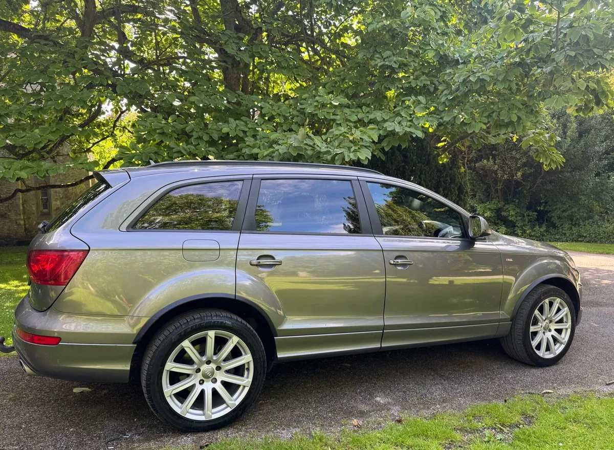 AUDI Q7 // 7 SEATER // NCT 11/26 // TAX 10/26 - Image 3