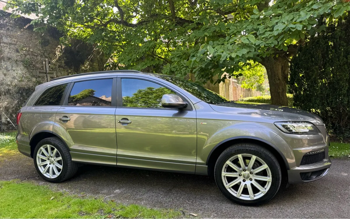 AUDI Q7 // 7 SEATER // NCT 11/26 // TAX 10/26 - Image 1