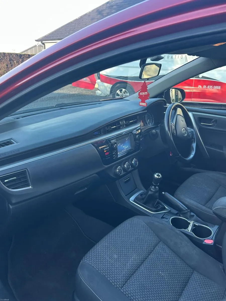 2014 Toyota Corolla 1.4 D4D - Image 2