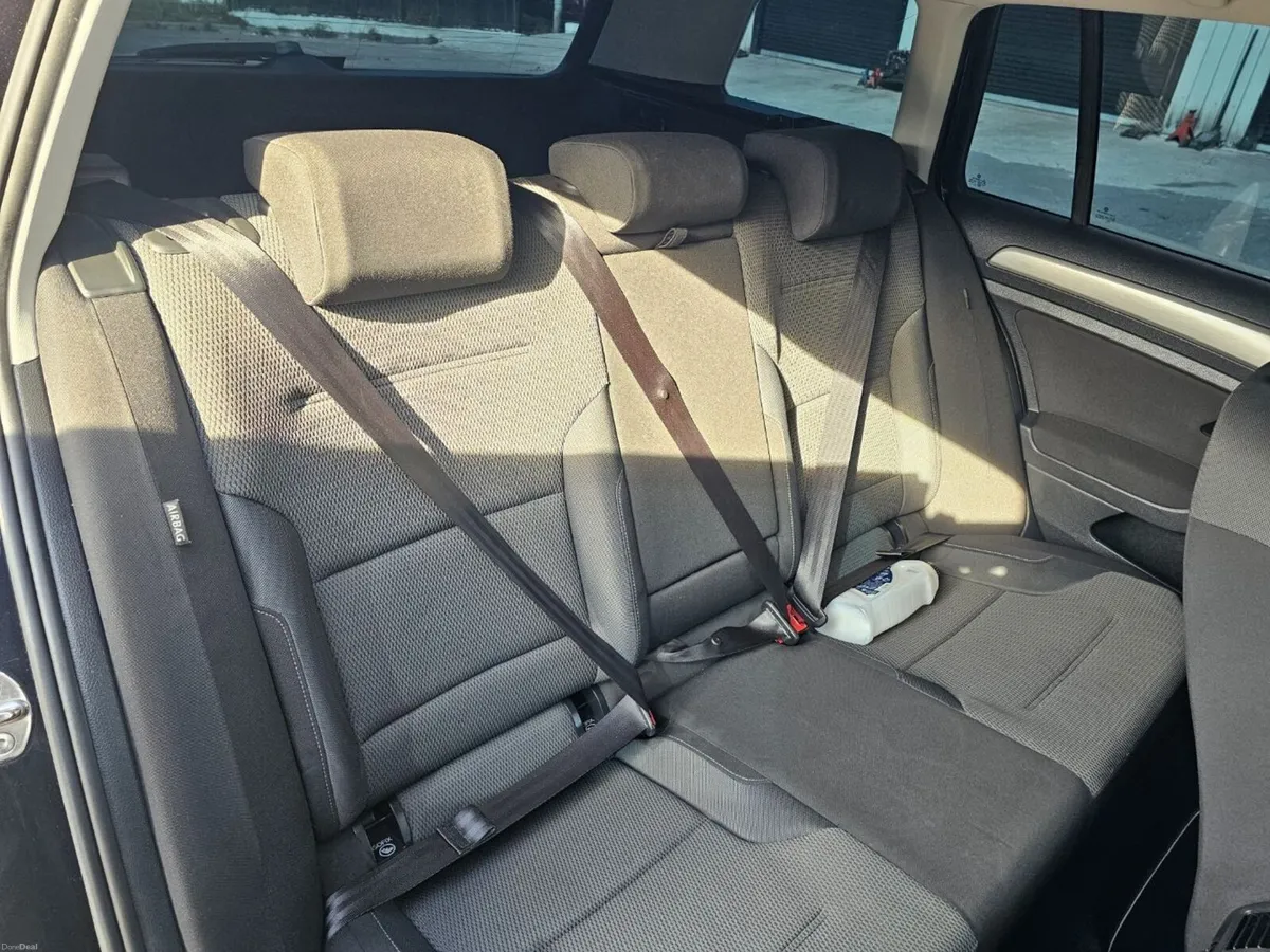Volkswagen Golf 2014 Estate - Image 4
