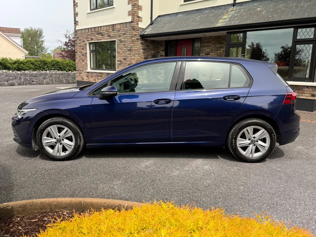 Stunning 221 Volkswagen Golf Life! - Image 4