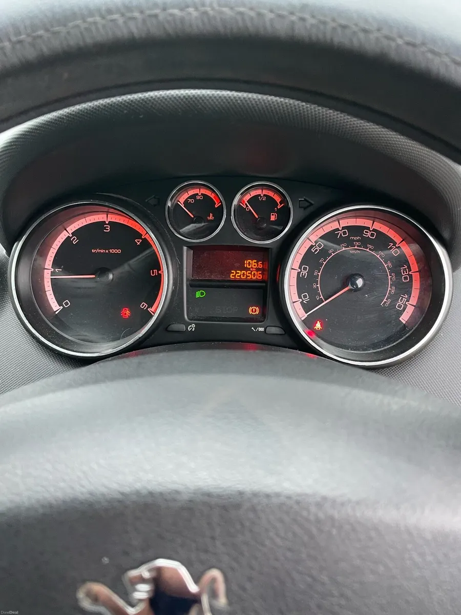 Peugeot 308 - Image 3