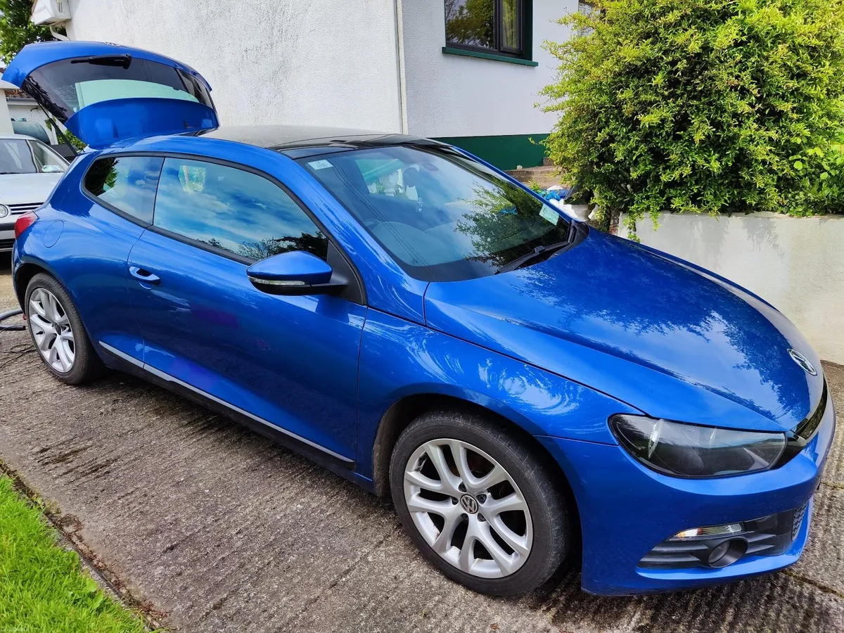 Volkswagen Scirocco 2011 - Image 5