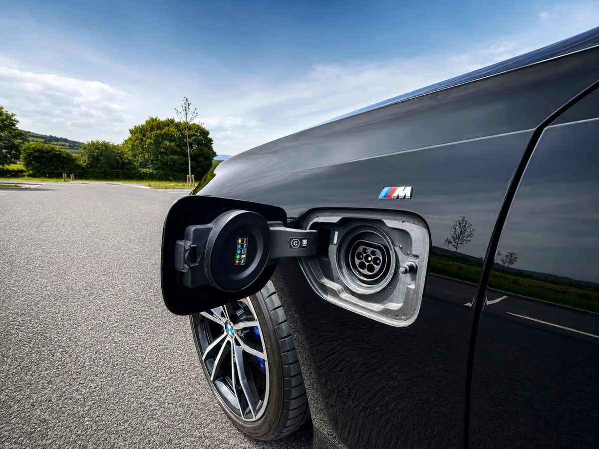 BMW 3-Series 2021 - Image 4