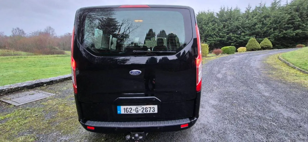 Ford Tourneo Custom, 9 seater, all leather - Image 3