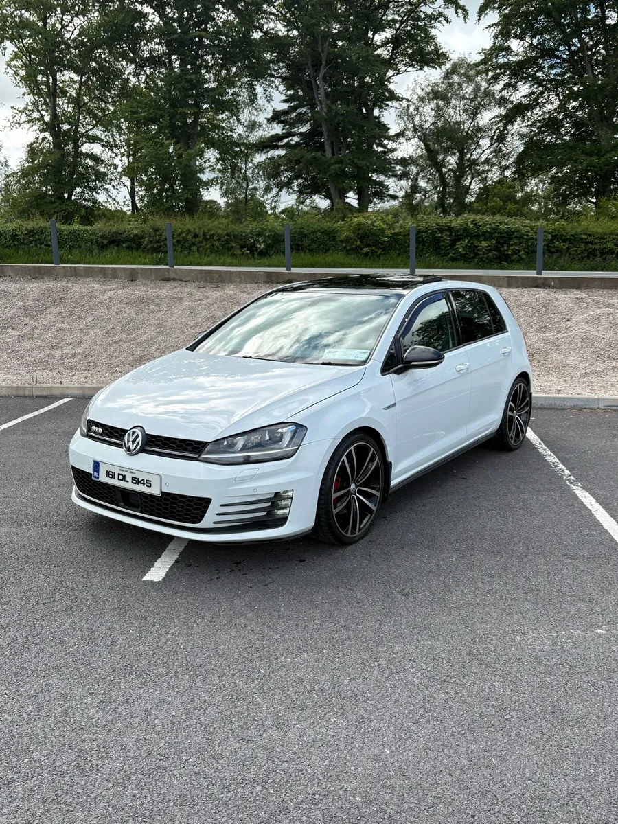 2016 Volkswagen Golf GTD - Image 3