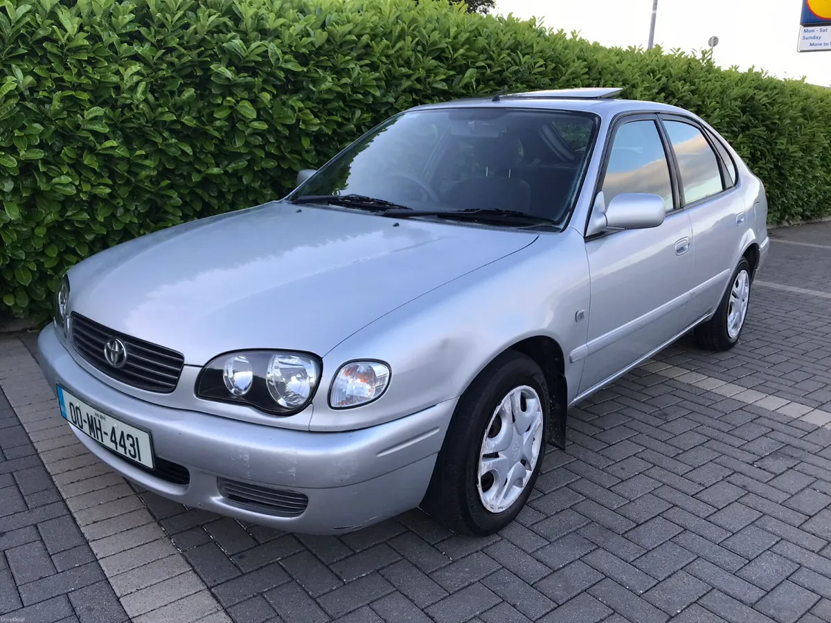 2000 TOYOTA COROLLA CLASSIC ONLY PASSED NCT 07/27 - Image 3
