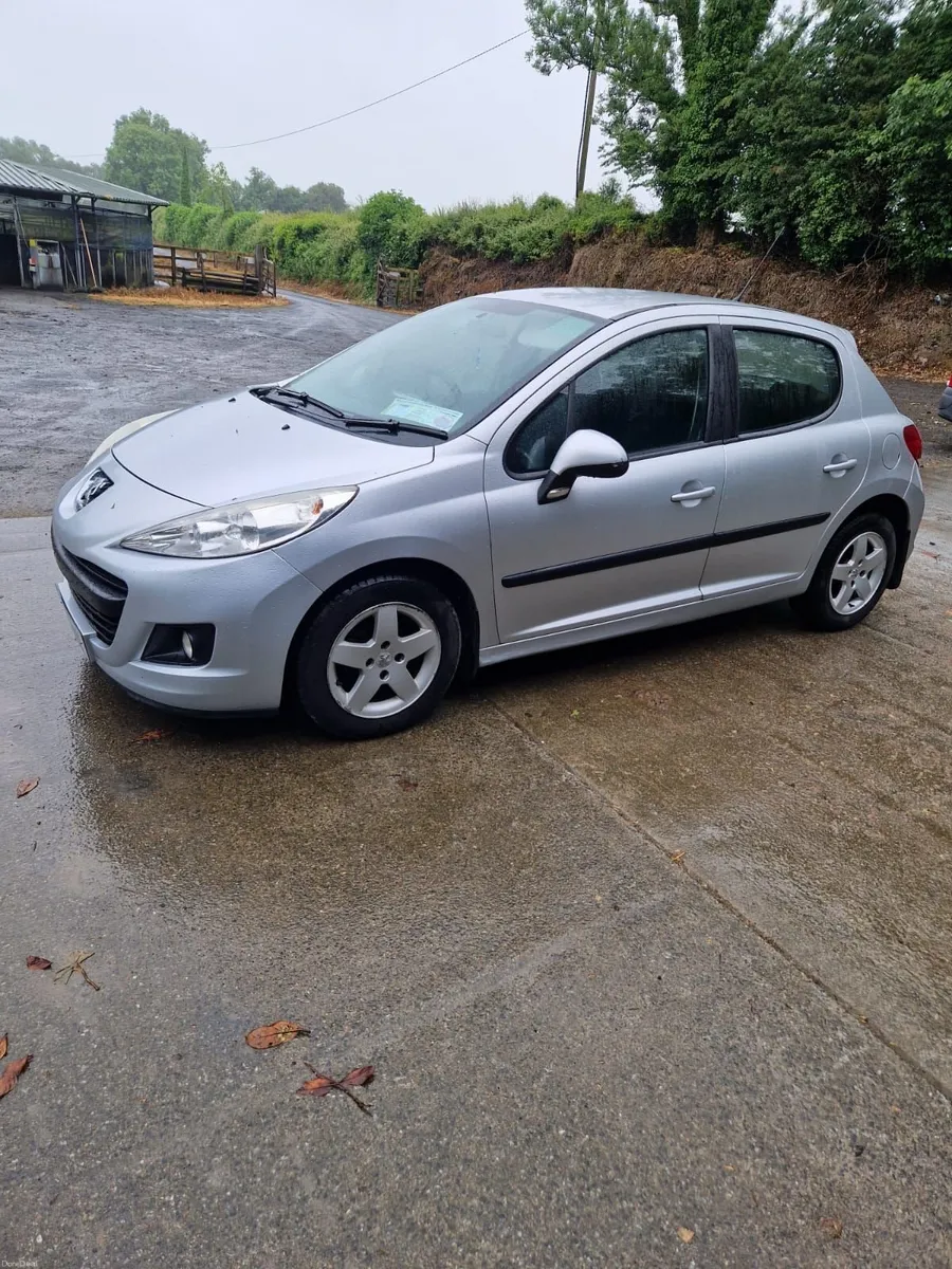 Peugeot 207 2011 - Image 1