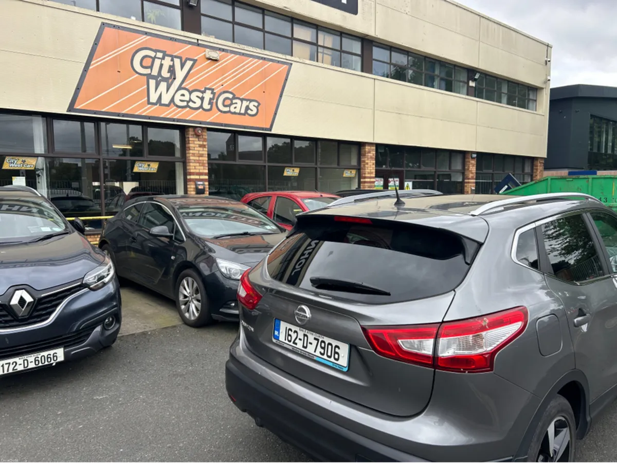 Nissan Qashqai AUTO/63000KLMS///FULL LEATHER WITH - Image 4