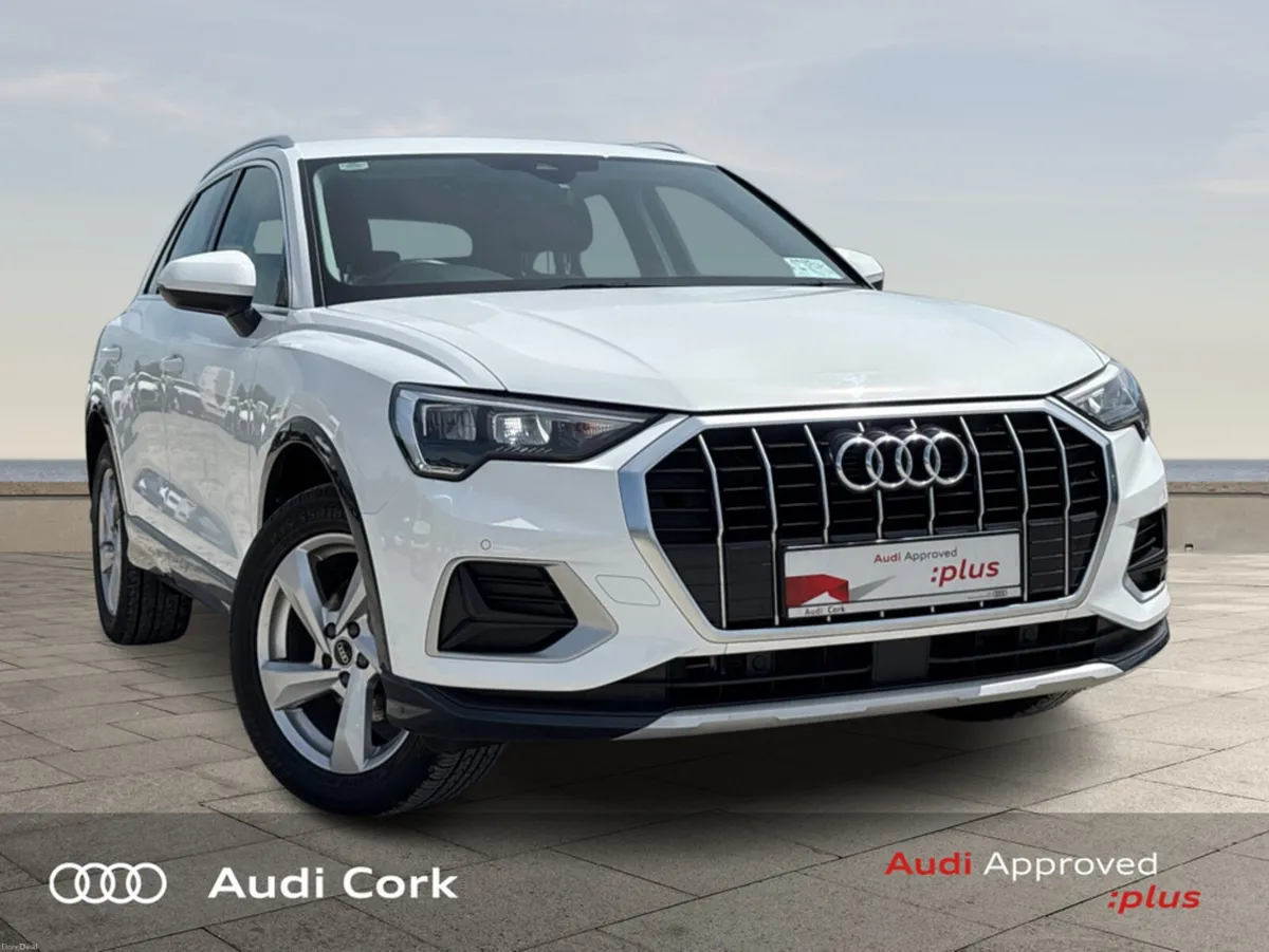 Audi Q3 2.0 35TDI SE AUTOMATIC WITH HEATED SEATS A - Image 1