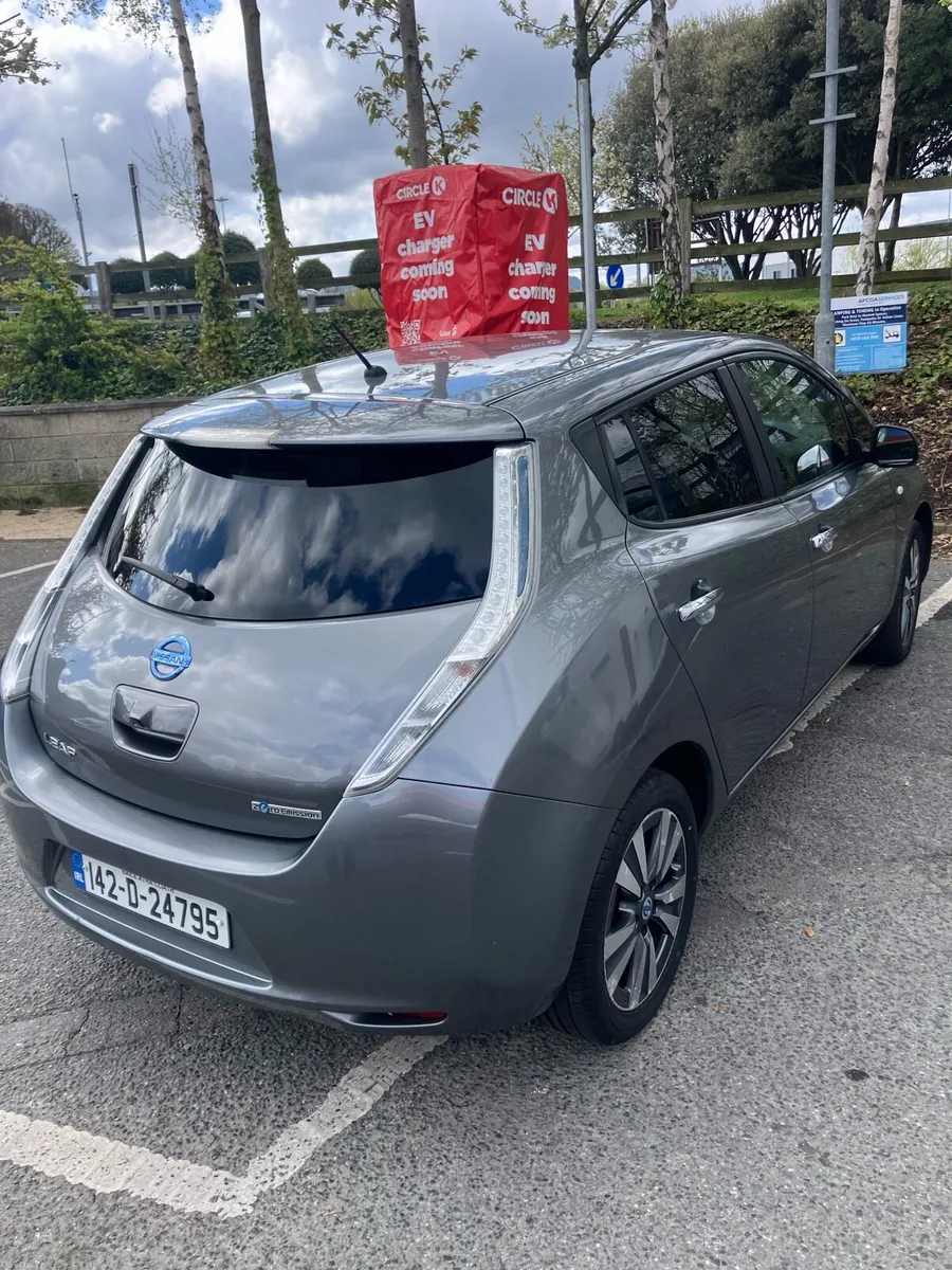 Nissan leaf 142D top spec - Image 3