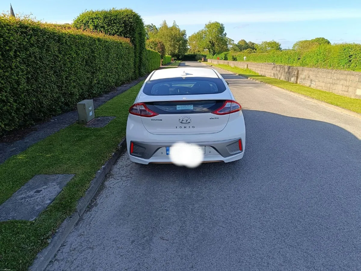 Hyundai IONIQ 2018 - Image 2